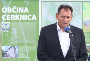 PARKIRIŠČE 17 FOTO LJUBO VUKELIČ